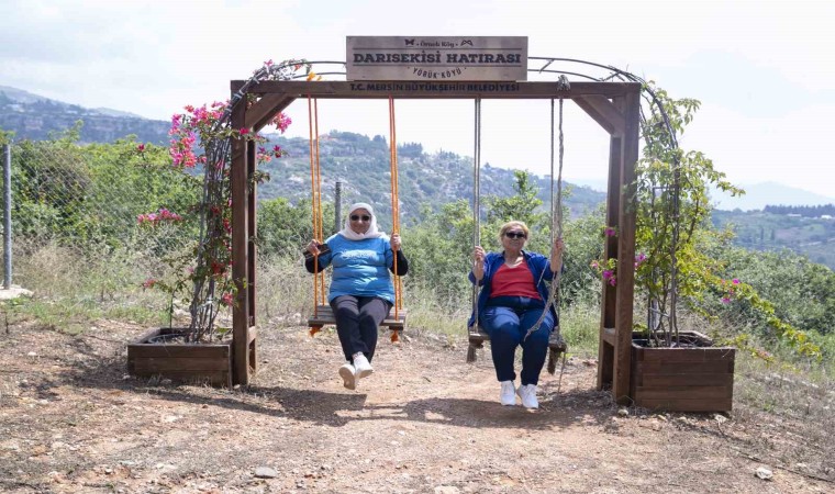 Emekli evi üyeleri, Darısekisi Örnek Köyünü gezdi