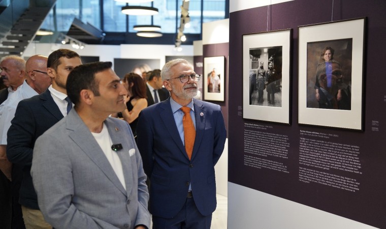 Emirdağdan Hollandaya: “Türk kadın öncüleri” sergisi Beyoğlunda açıldı