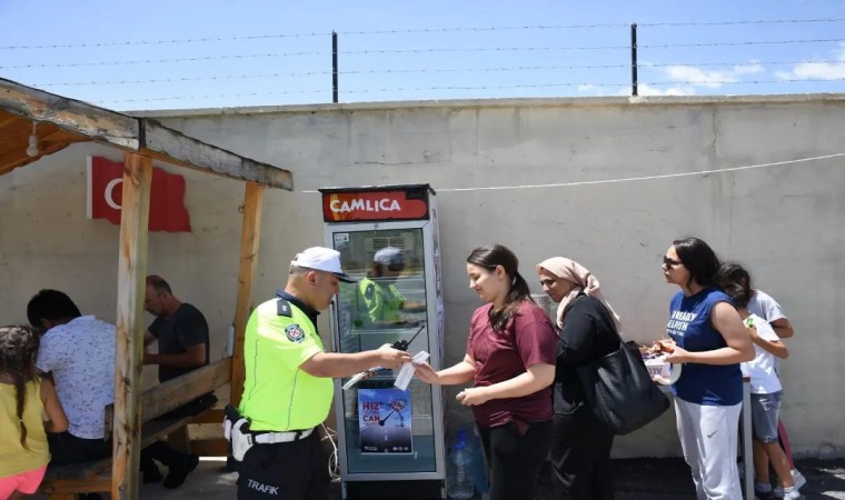 Erzincanda Kurban Bayramı trafiğinde yoğun denetim ve kontroller devam ediyor