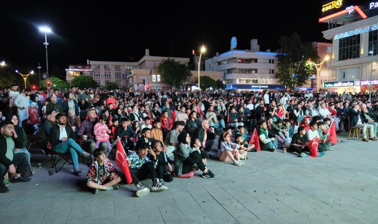 Erzincanda milli maç heyecanı yaşandı