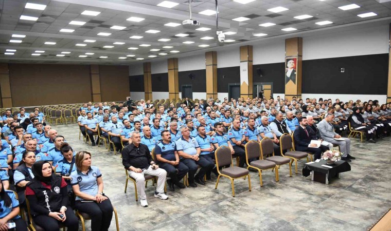 Esenyurt Belediye Başkanı Özer zabıta ve güvenlik görevlileriyle bir araya geldi