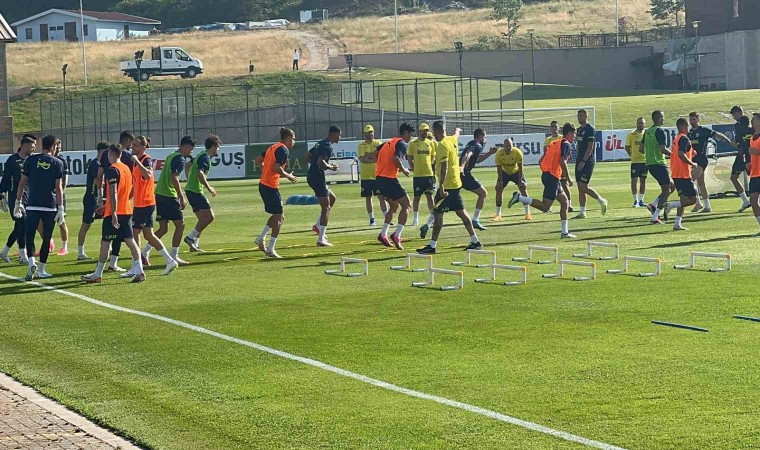 Fenerbahçe sezonu Topuk Yaylasında açtı