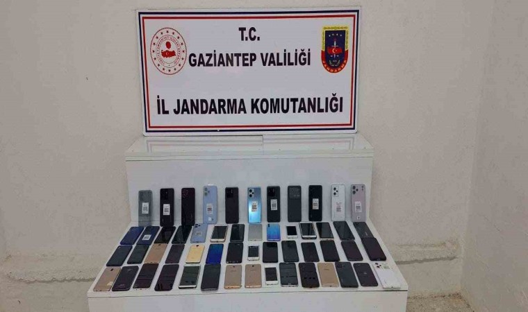 Gaziantepte 2,5 milyon TL değerinde kaçak telefon ele geçirildi