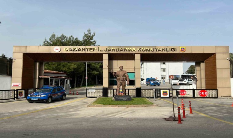 Gaziantepte jandarma 1 ayda 285 aranan şahsı yakaladı