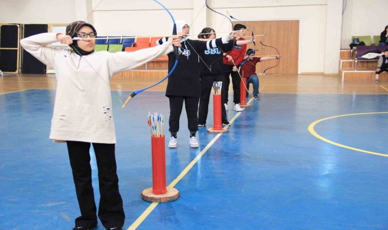 Geleneksel Türk okçuları Erzincanda yetişiyor!