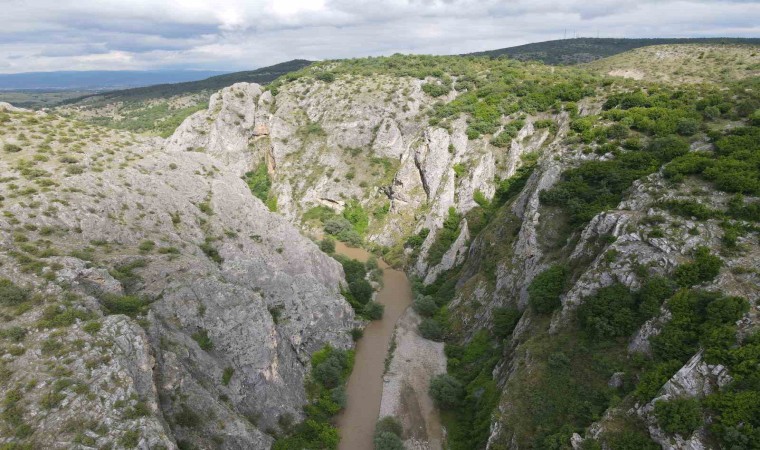 Gizemli kanyon keşfedilmeyi bekliyor: Altında yeraltı şehri olabilir iddiası