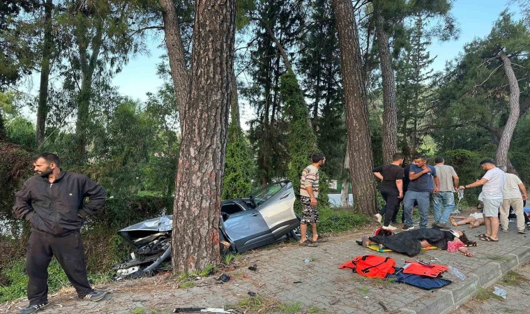 Göcekte trafik kazası: 3ü ağır, 4 yaralı