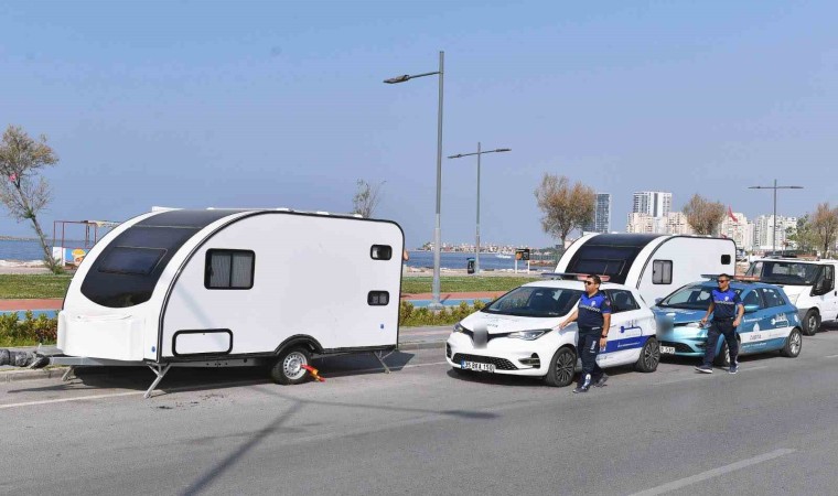 İnciraltı ve Karşıyakada 433 karavan tahliye edildi