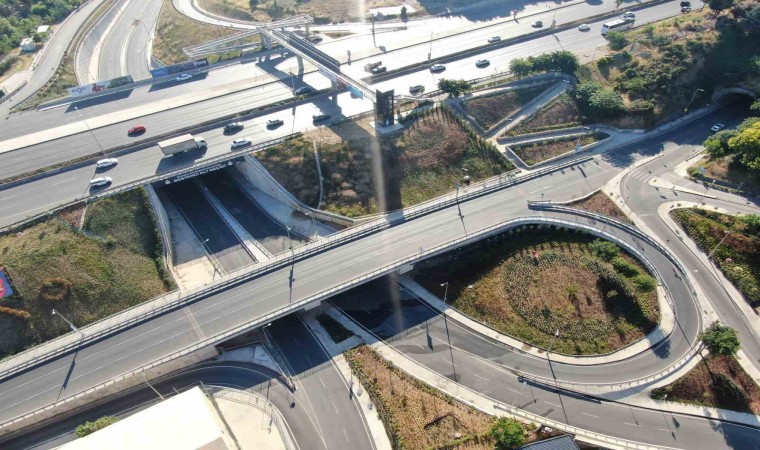 İstanbulda bayramın 1. gününde yollar boş kaldı