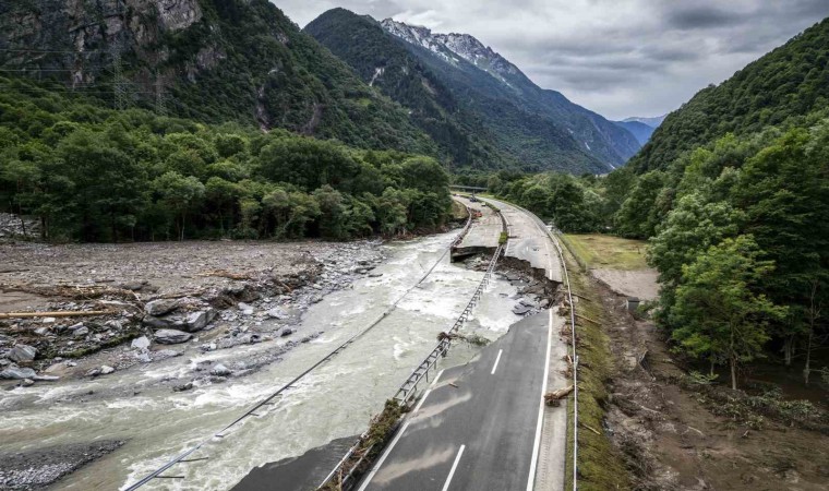 İsviçrede sel ve toprak kaymasında 1 kişi öldü