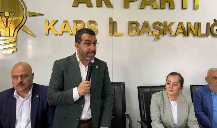 Karsta AK Partililer bayramlaştı