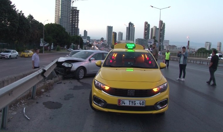 Kartalda seyir halindeyken direksiyon başında uyuyan sürücü 2 araca çarptı: 2si çocuk 7 yaralı