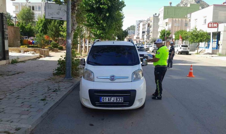 Kozan polisi aranan 6 şüpheliyi yakaladı