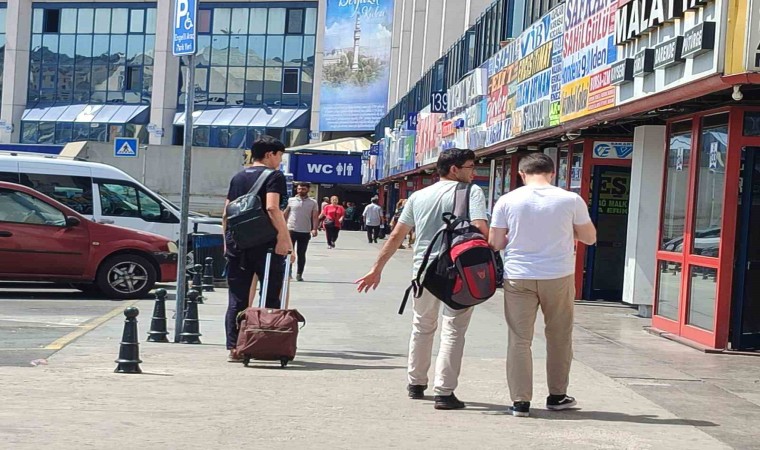 Kurban Bayramı öncesi 15 Temmuz Demokrasi Otogarında biletler tükendi