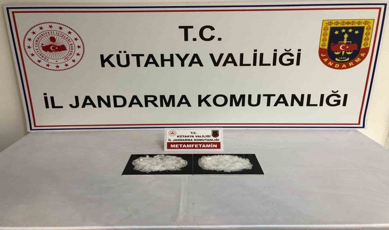 Kütahyada uyuşturucu operasyonunda gözaltına alınan şüpheli tutuklandı