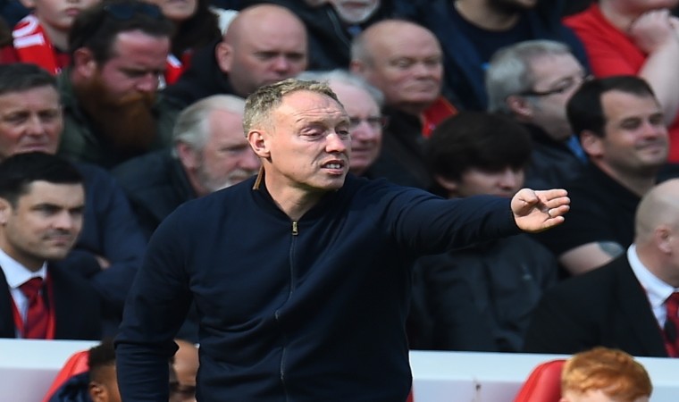 Leicester Citynin yeni teknik direktörü Steve Cooper oldu