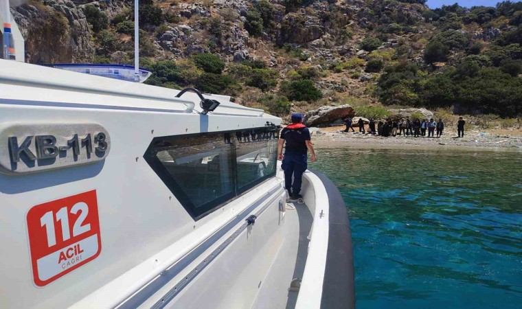 Marmaris Bozburunda 12 düzensiz göçmen yakalandı