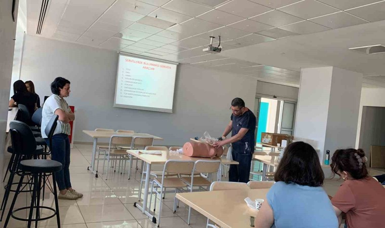 MEAHta hasta bakımında güvenli hava yolu yönetimi eğitimi verildi