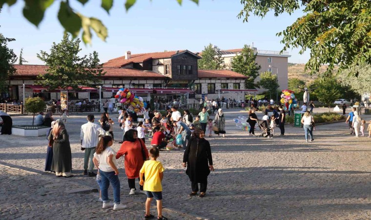 Medeniyetler beşiği 5 bin yıllık Harputta turizm hareketliliği başladı