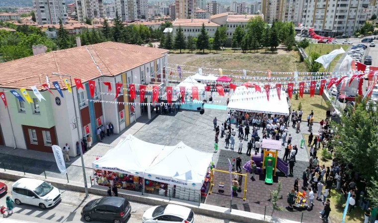 Melikgazide Saniye - Şahin Yıldırım Anaokulu açıldı