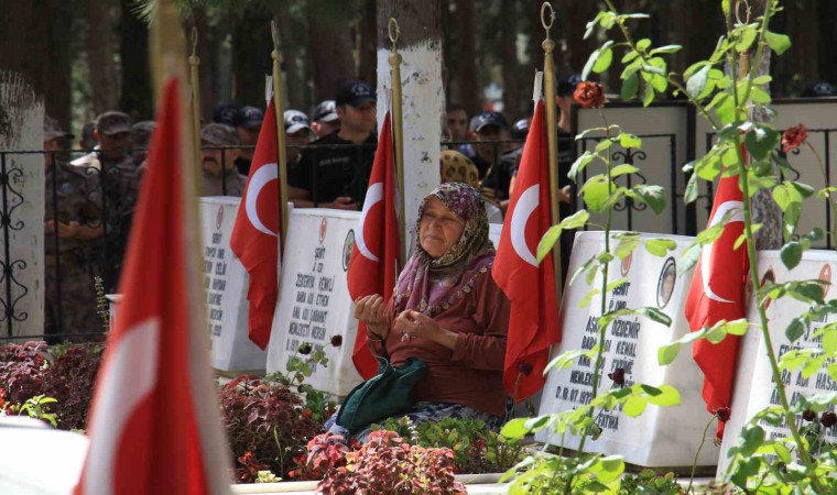 Mersinde Kurban Bayramı öncesi şehitler unutulmadı