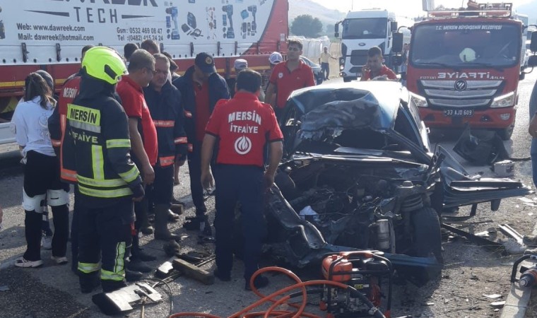 Mersinde otobüslerin karıştığı zincirleme kaza: 2 ölü, 35 yaralı