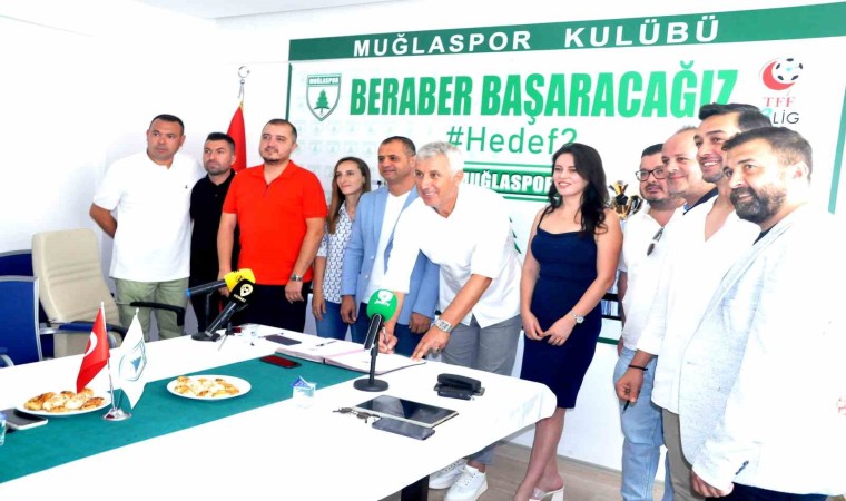 Muğlaspor yeni teknik direktörü Durmuşu tanıttı