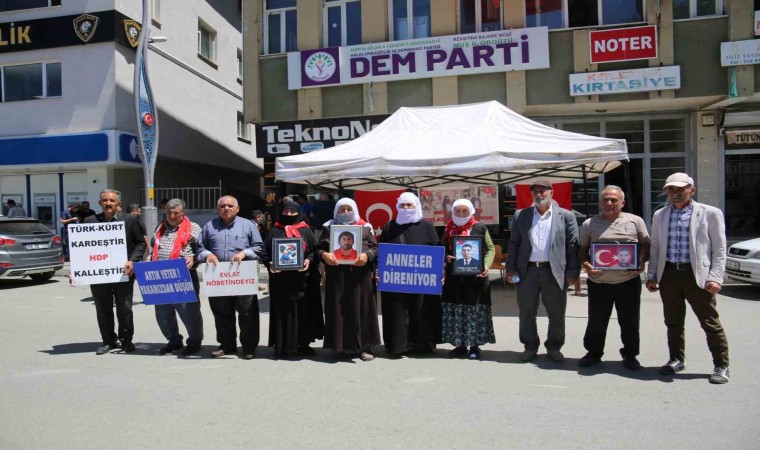 Muşta acılı annelerin evlat nöbeti devam ediyor