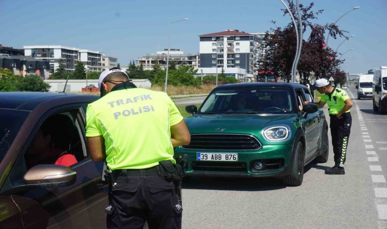 Polis ekiplerinden dron destekli bayram denetimi