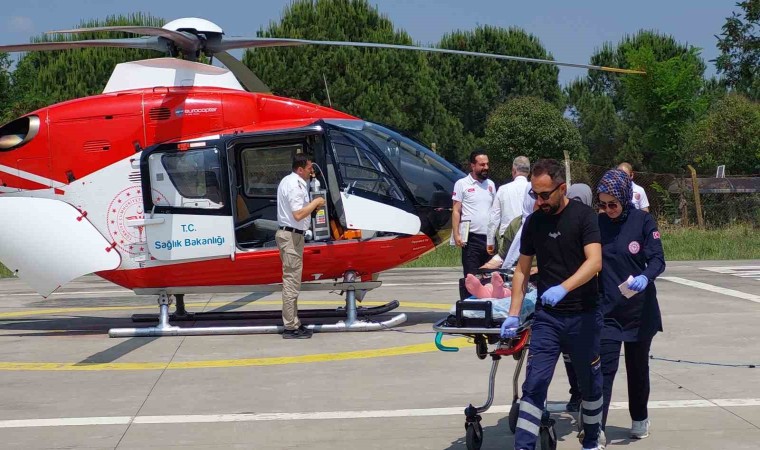 Samsunda ambulans helikopter yaşlı kadın için havalandı