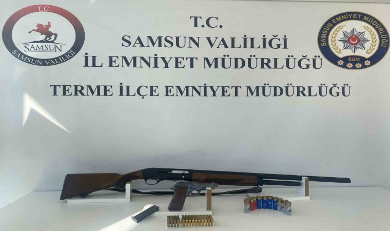 Samsunda kenevir ve ruhsatsız tabanca ele geçirildi