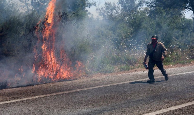 Selçukta bir yangın daha: İlk müdahale vatandaşlardan