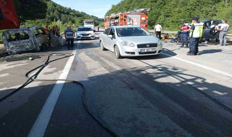 Sinopta feci kaza: 2si doktor 4 kişi hayatını kaybetti, 2 yaralı