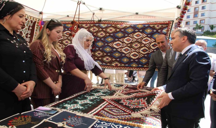 Şırnakta kursiyerler yaptıkları çalışmaları sergiledi