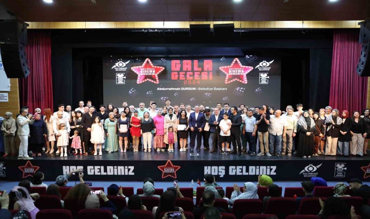 Sultangazi Sinema Akademisi öğrencilerinin hazırladığı kısa filmler gala gecesinde izleyiciyle buluştu