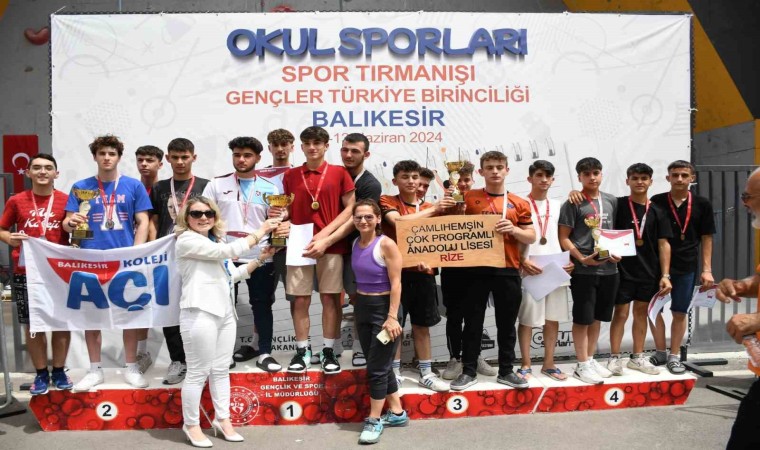 Türkiye Gençler Spor tırmanışı şampiyonası Balıkesirde gerçekleşti