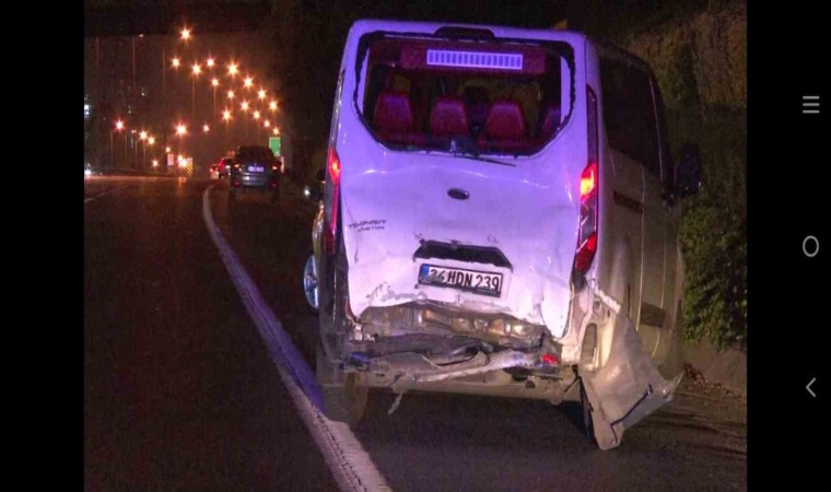 Ümraniyede trafik kazası: 3 yaralı