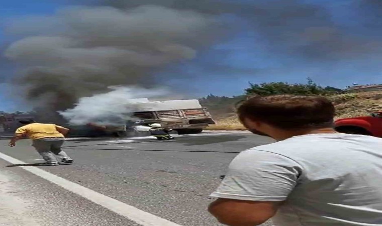 Yatağanda mermer yüklü TIR yangını korkuttu