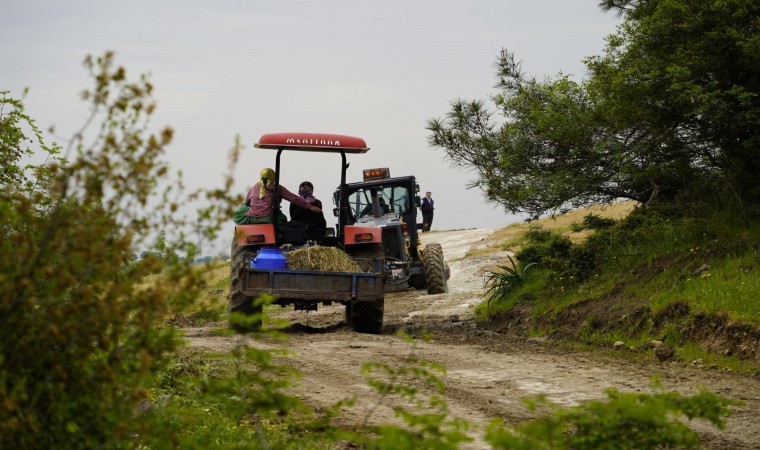 Yunusemreden 200 kilometrelik ova yoluna bakım