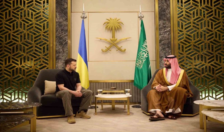 Zelenskiyden Suudi Arabistana sürpriz ziyaret