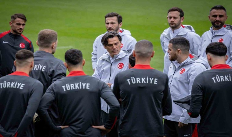 A Milli Futbol Takımı, Hollanda maçı hazırlıklarına devam etti