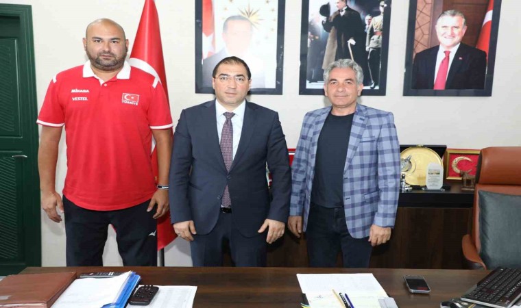 Ağrıda Fabrika Voleybol Okulu açılıyor