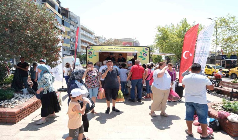 Aydın Büyükşehir Belediyesinden serinleten uygulama