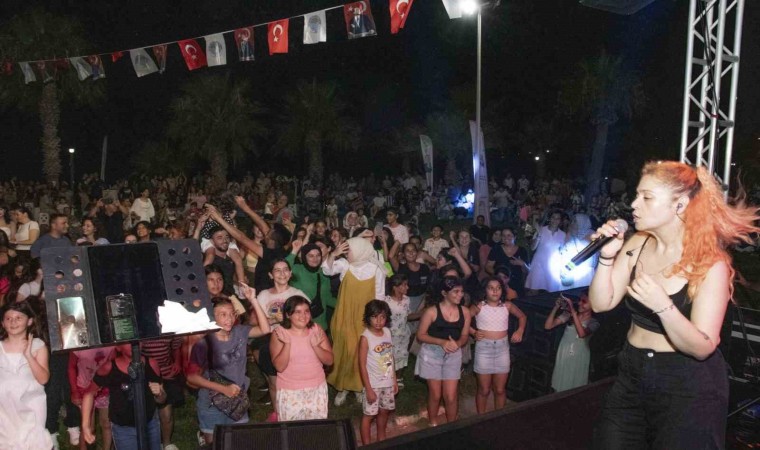 Aydıncık sahili Yaz Dostum konserleriyle renklendi