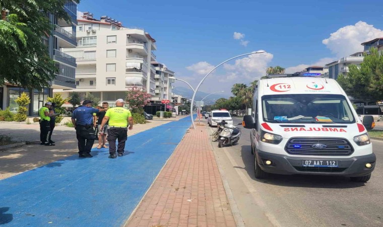 Aynı yöne giden motosikletler çarpıştı: 1 yaralı