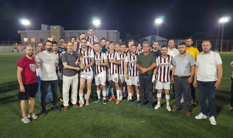 Bandırmada mahalleler arası futbol turnuvasının şampiyonu belli oldu