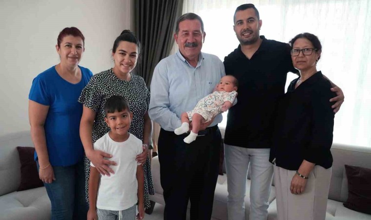 Başkan Topuzdan ‘Hoş geldin bebek ziyareti