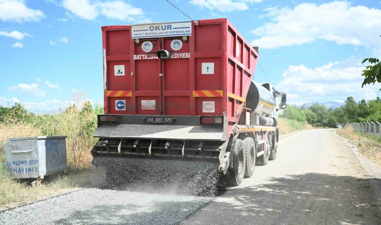 Battalgazide 30 kilometre sathi asfalt serimi gerçekleştirdi