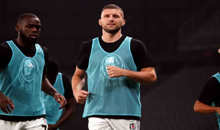 Beşiktaşta Ante Rebic ile yollar ayrıldı