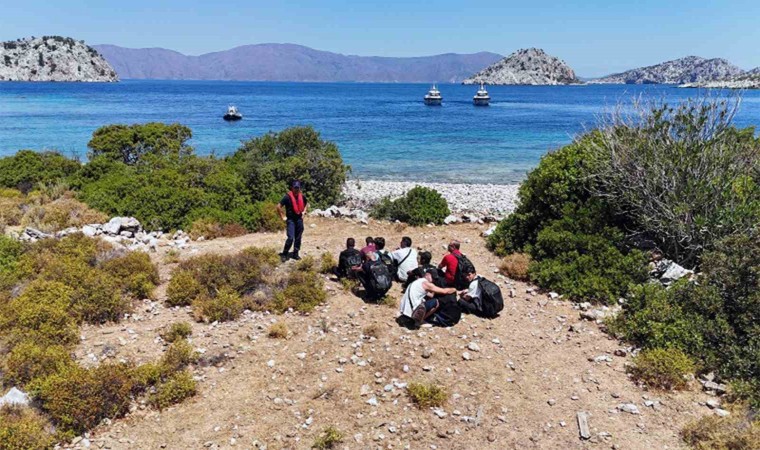 Bozburunda karada 16 düzensiz göçmen yakalandı